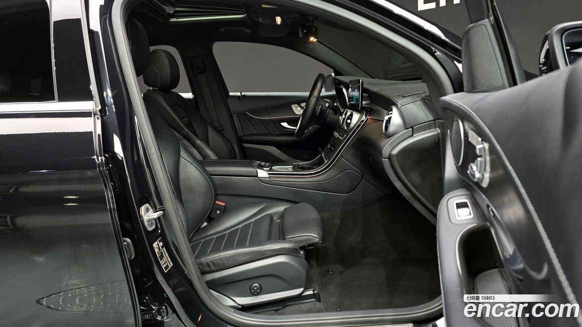 Mercedes-Benz GLC-Class 2023