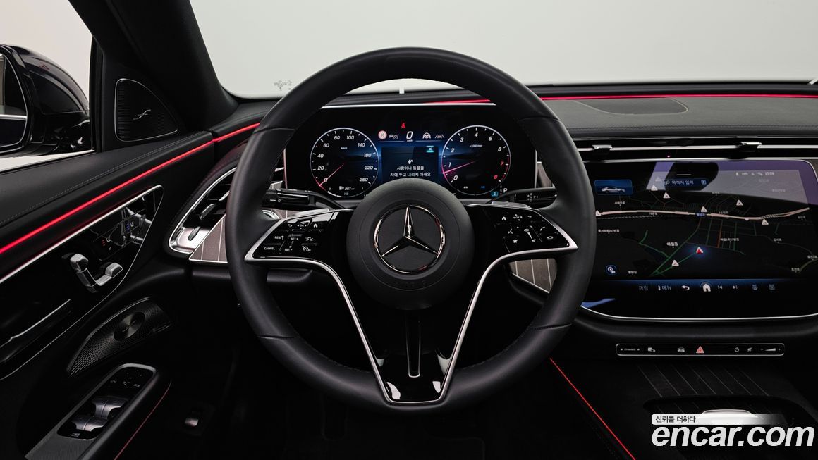 Mercedes-Benz E-Class 2024