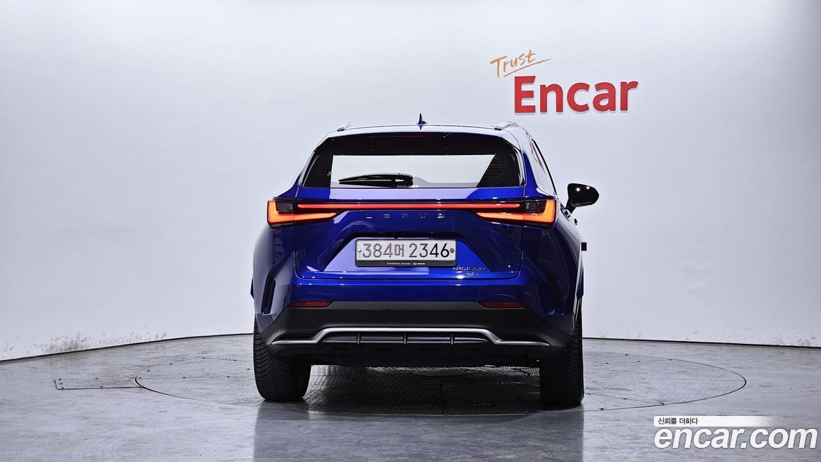 Lexus NX 2022