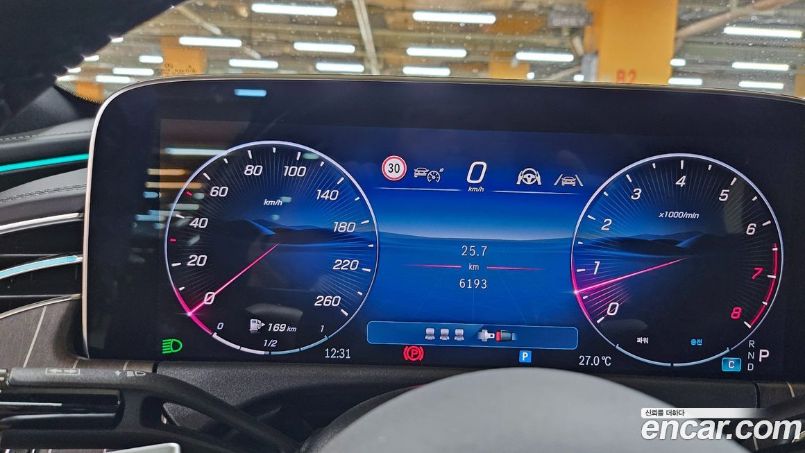 Mercedes-Benz E-Class 2024