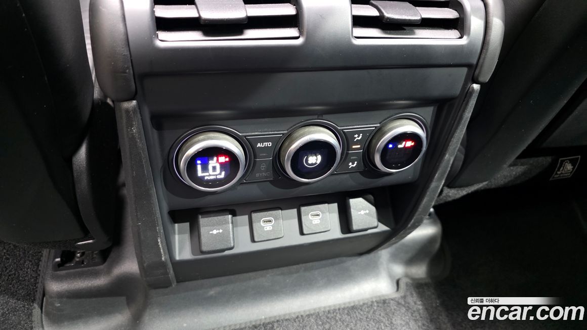 Land Rover Defender 2022