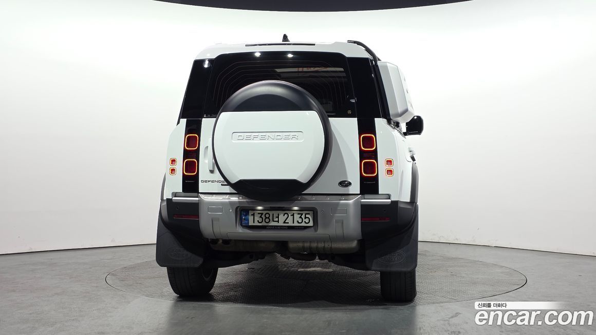 Land Rover Defender 2022