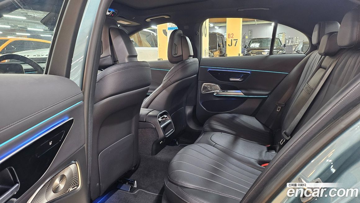 Mercedes-Benz E-Class 2024