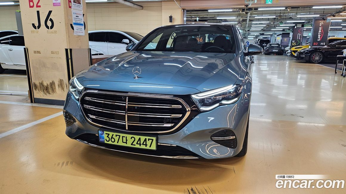 Mercedes-Benz E-Class 2024