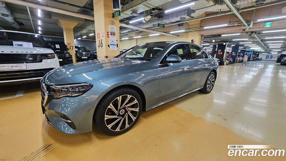 Mercedes-Benz E-Class 2024