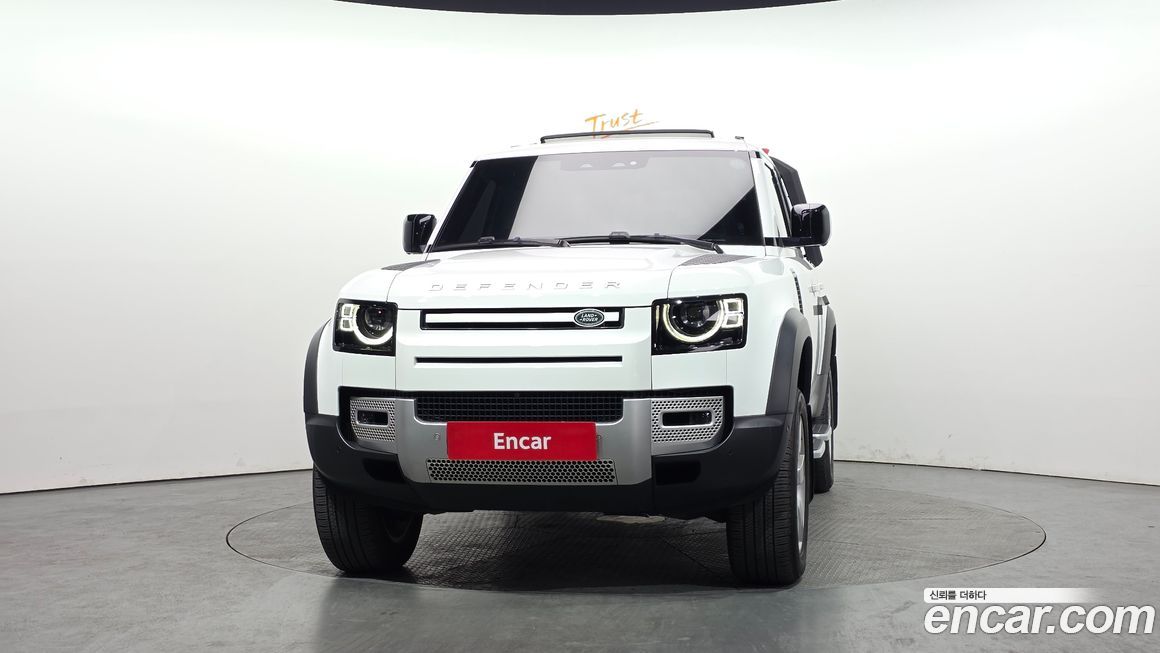 Land Rover Defender 2022