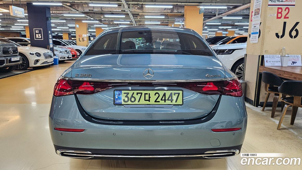 Mercedes-Benz E-Class 2024