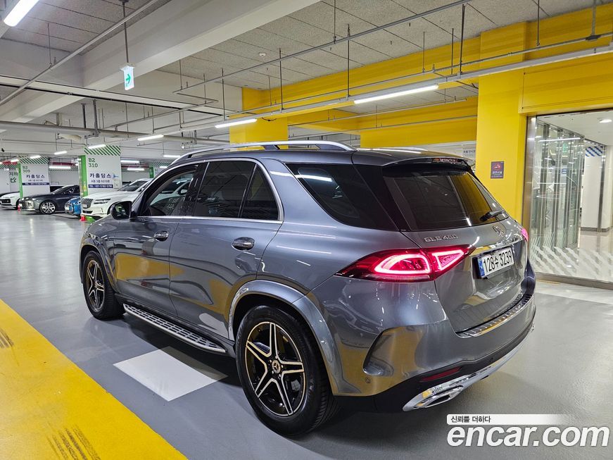 Mercedes-Benz GLE-Class 2021