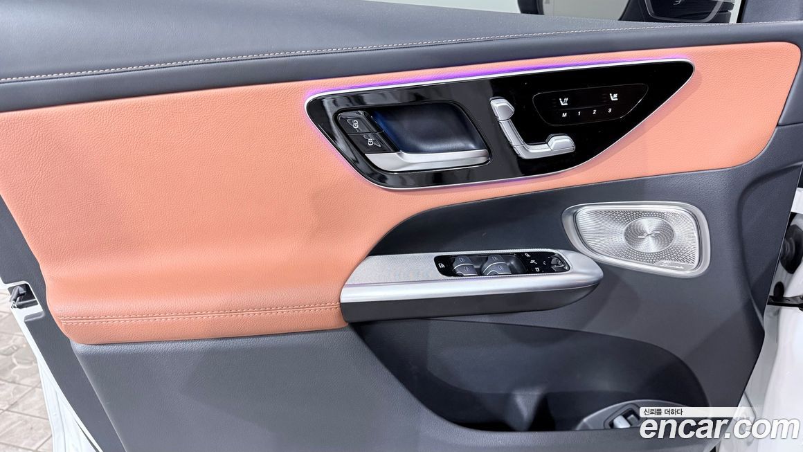 Mercedes-Benz GLC-Class 2024