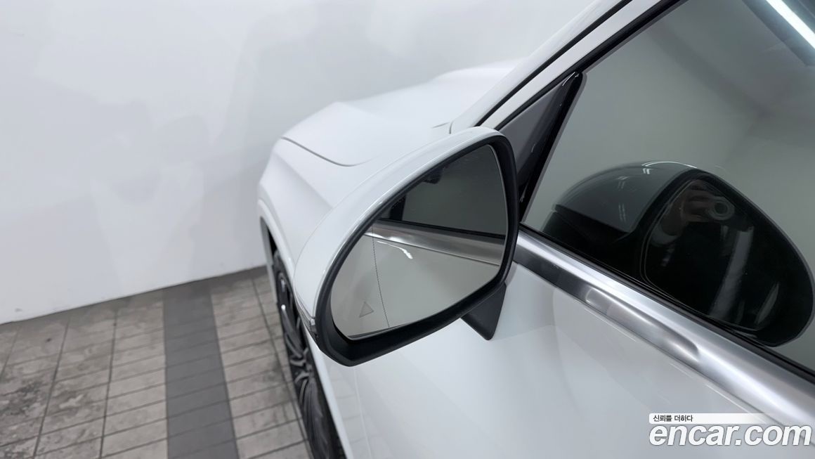 Mercedes-Benz GLC-Class 2024