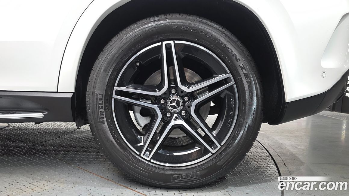 Mercedes-Benz GLE-Class 2021