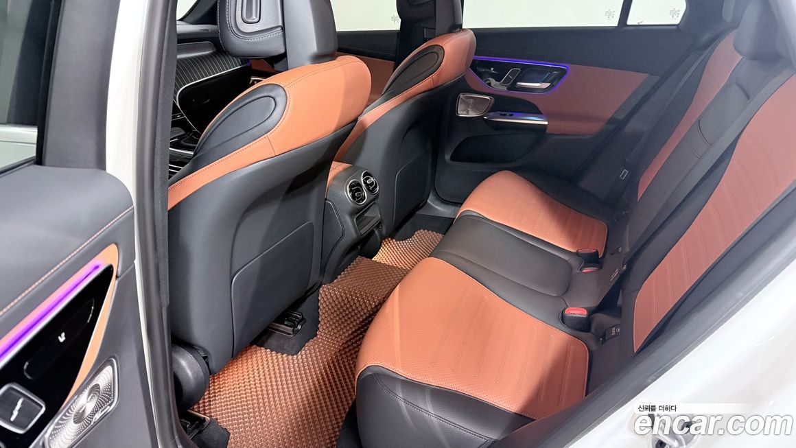 Mercedes-Benz GLC-Class 2024