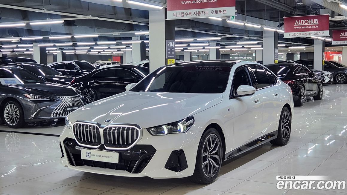 BMW 5-Series 2024