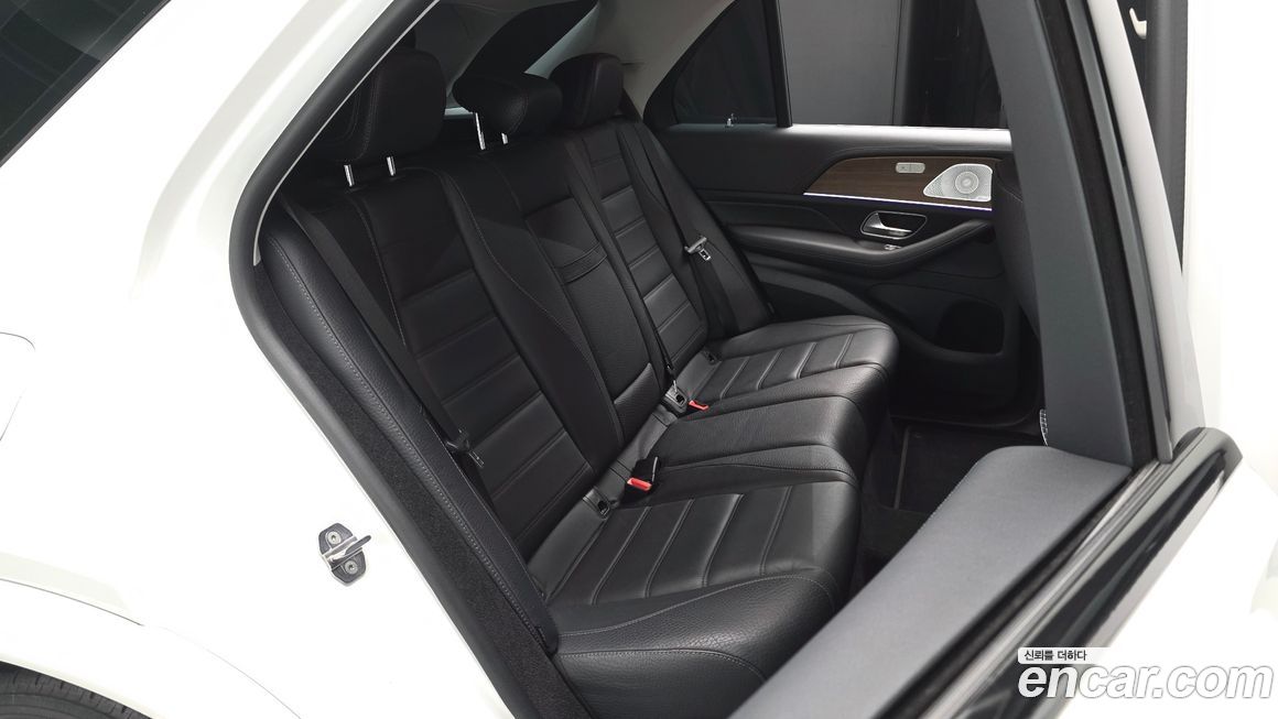 Mercedes-Benz GLE-Class 2021