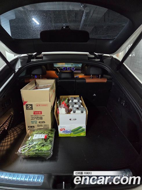 Mercedes-Benz GLC-Class 2025