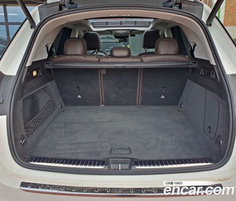 Mercedes-Benz GLE-Class 2023