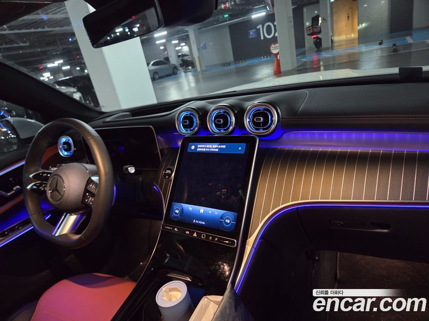 Mercedes-Benz GLC-Class 2025