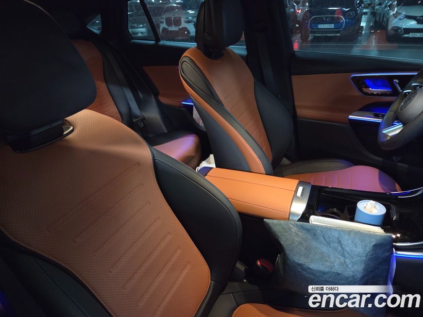 Mercedes-Benz GLC-Class 2025