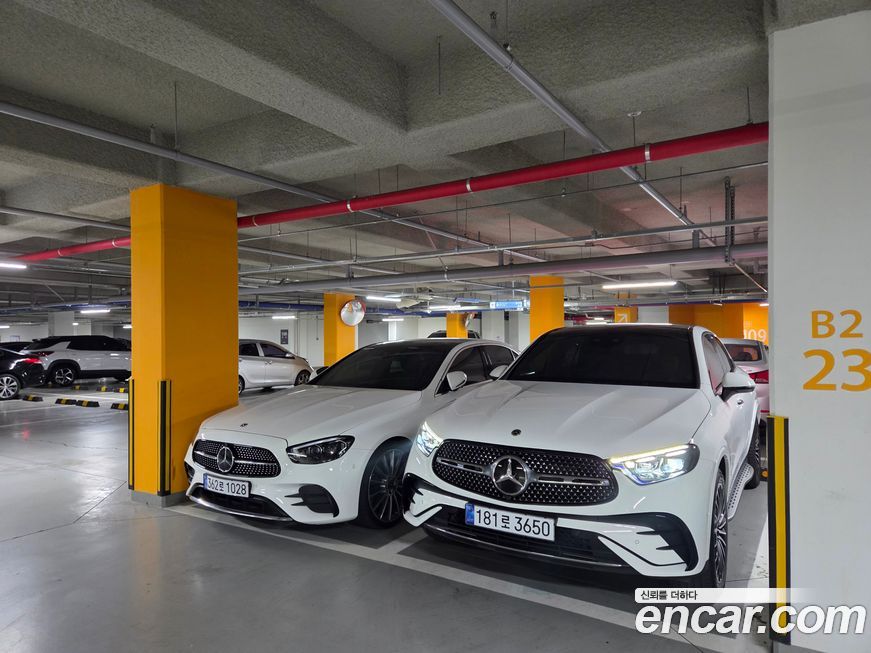 Mercedes-Benz GLC-Class 2025