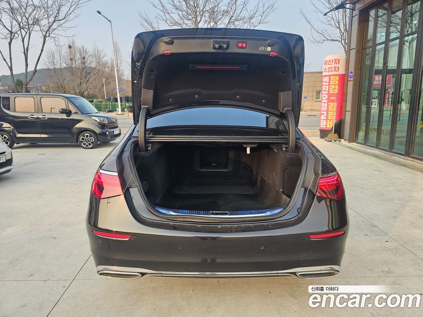 Mercedes-Benz S-Class 2022