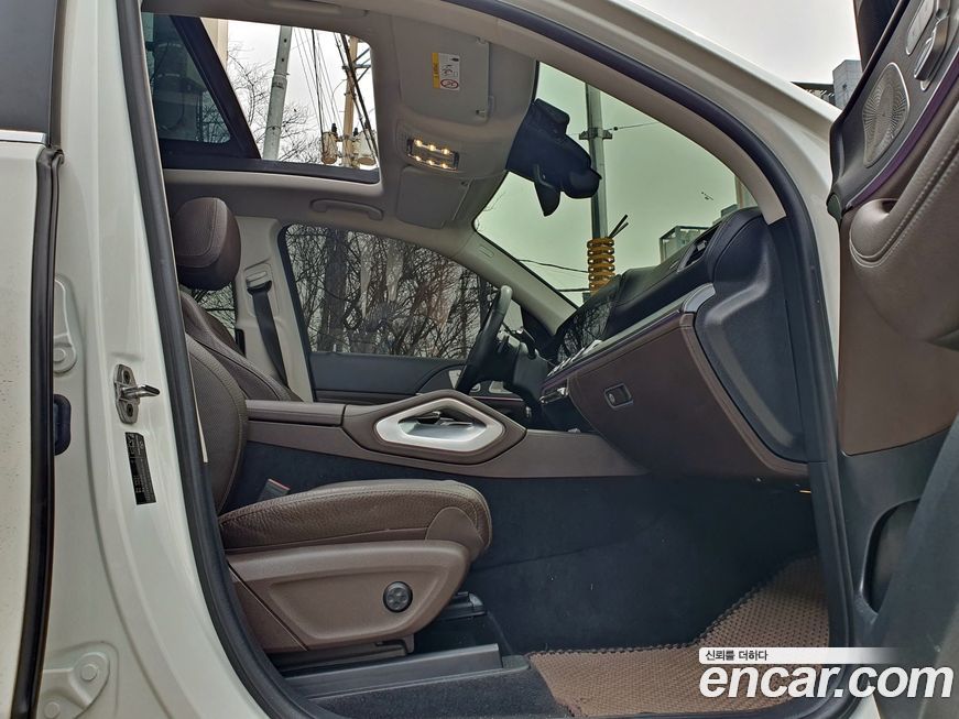 Mercedes-Benz GLE-Class 2023