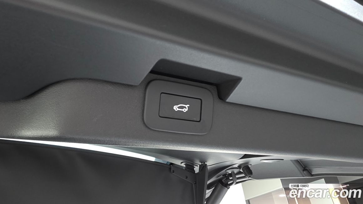 Land Rover Discovery 2024