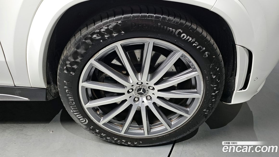 Mercedes-Benz GLS-Class 2021