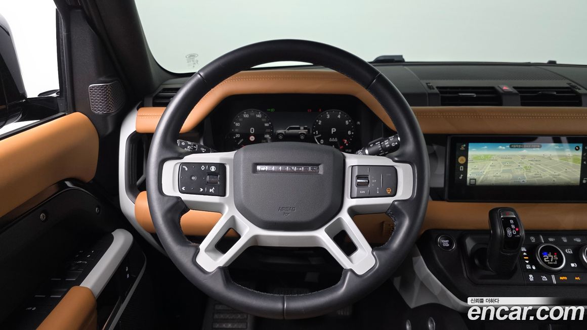 Land Rover Defender 2024