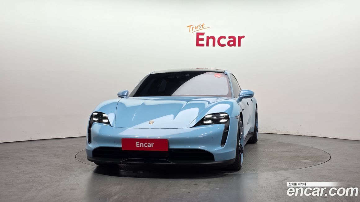 Porsche Taycan 2021