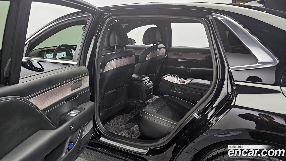 Genesis G90 2023