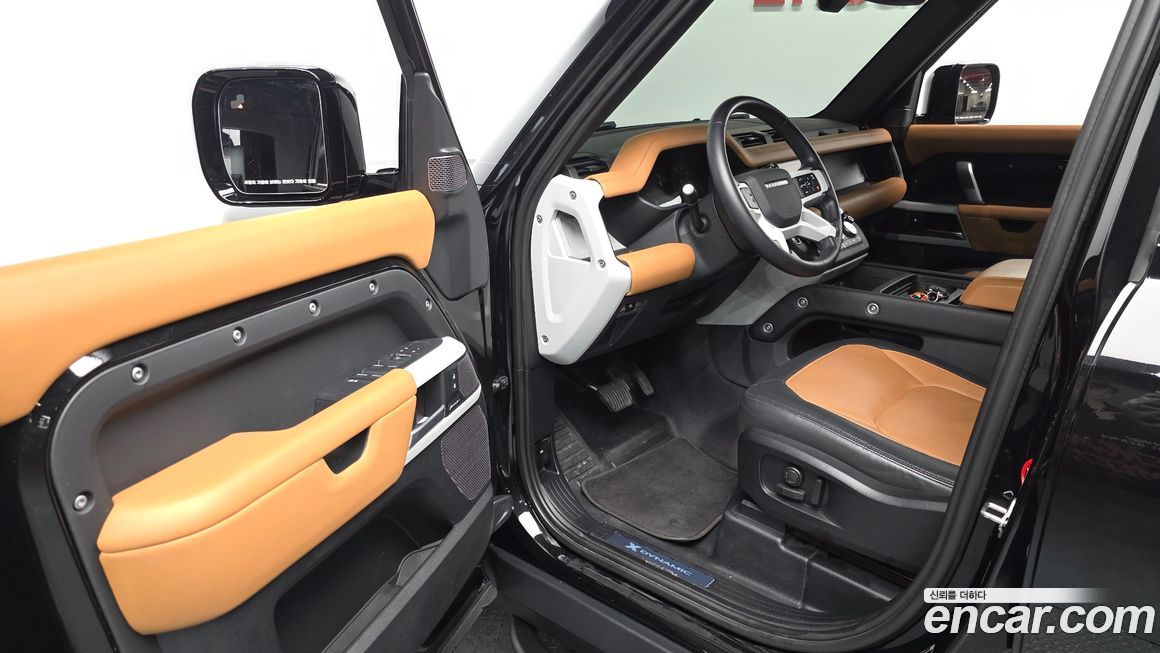Land Rover Defender 2024