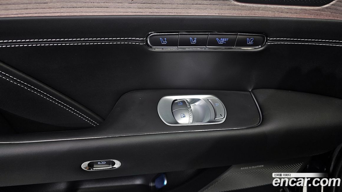 Genesis G90 2023