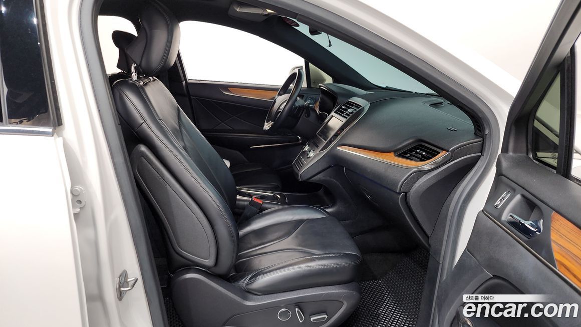 Lincoln MKC 2015