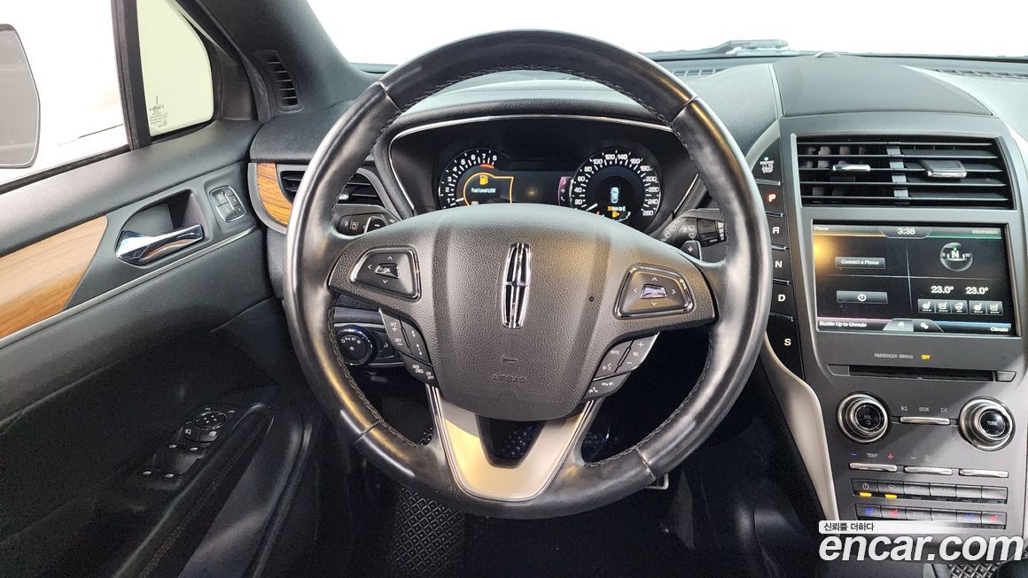 Lincoln MKC 2015