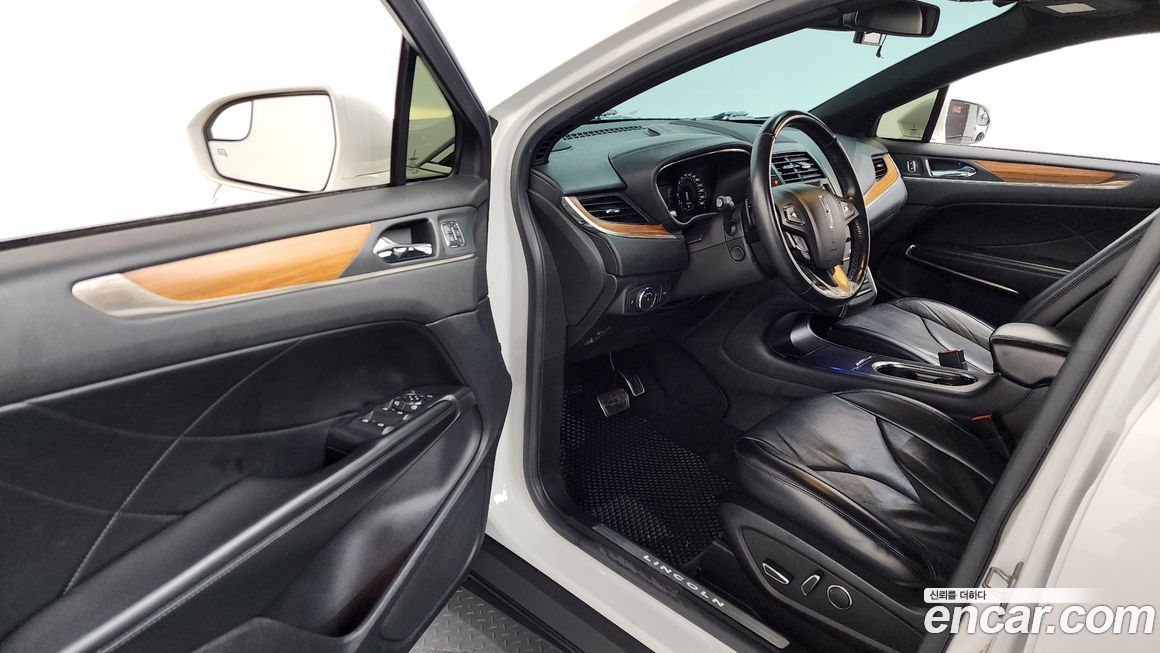 Lincoln MKC 2015