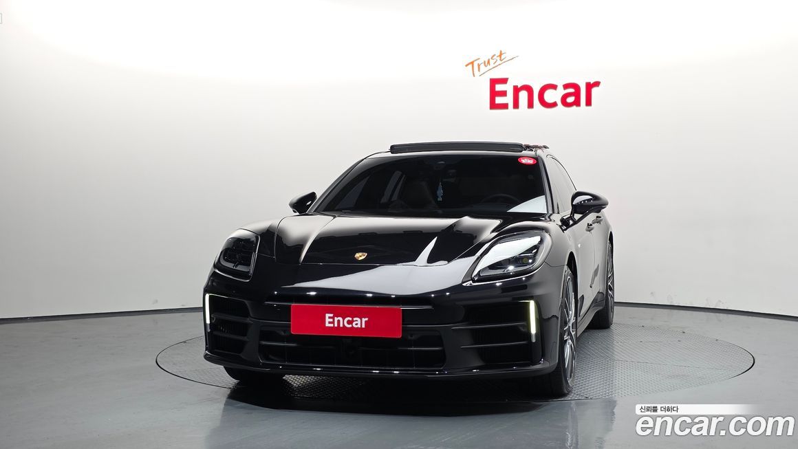 Porsche Panamera 2025