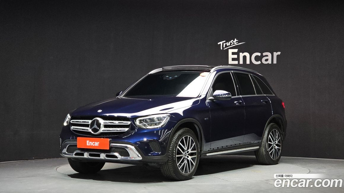 Mercedes-Benz GLC-Class 2021