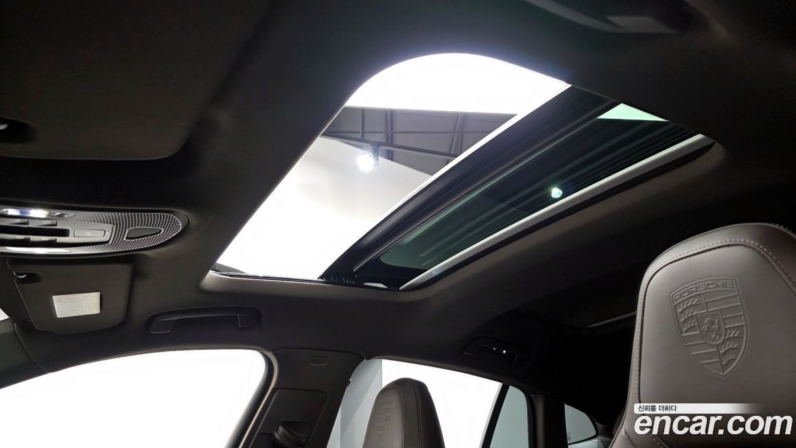 Porsche Panamera 2025