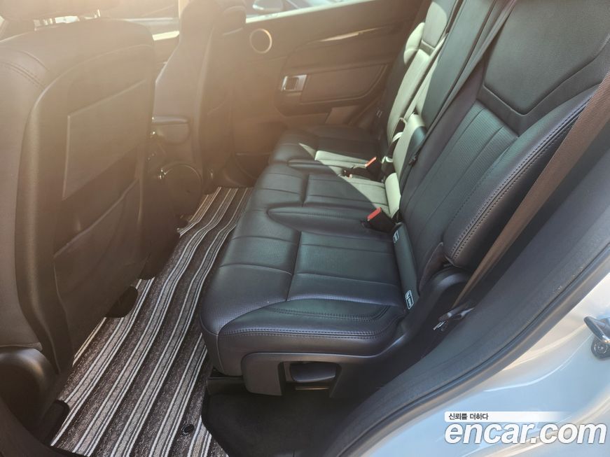 Land Rover Discovery 2019