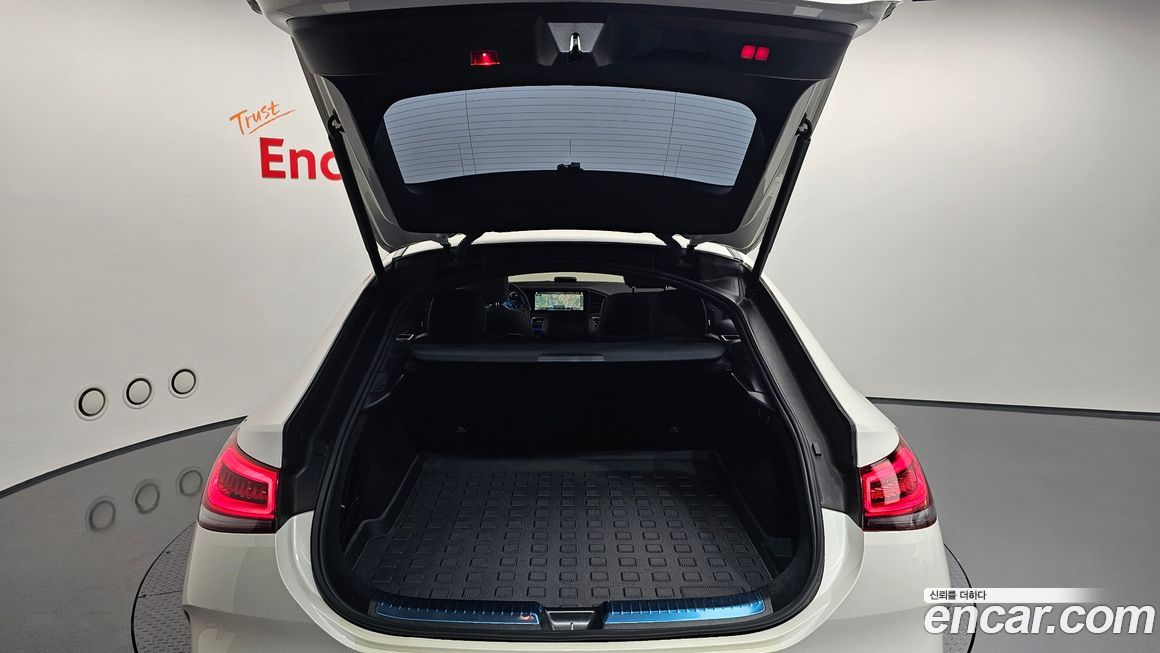 Mercedes-Benz GLE-Class 2023