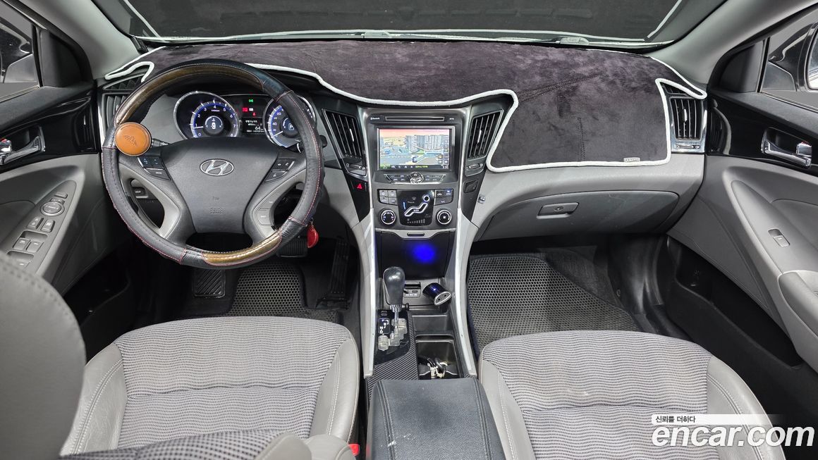 Hyundai Sonata 2010