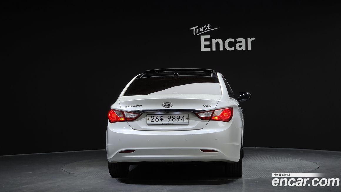 Hyundai Sonata 2010