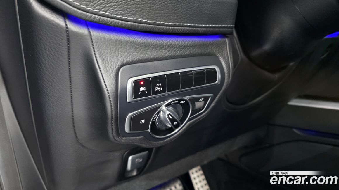 Mercedes-Benz G-Class 2020