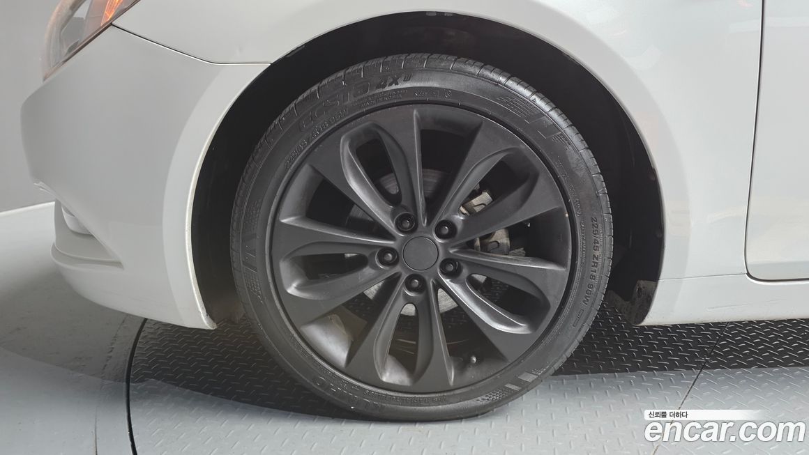 Hyundai Sonata 2010