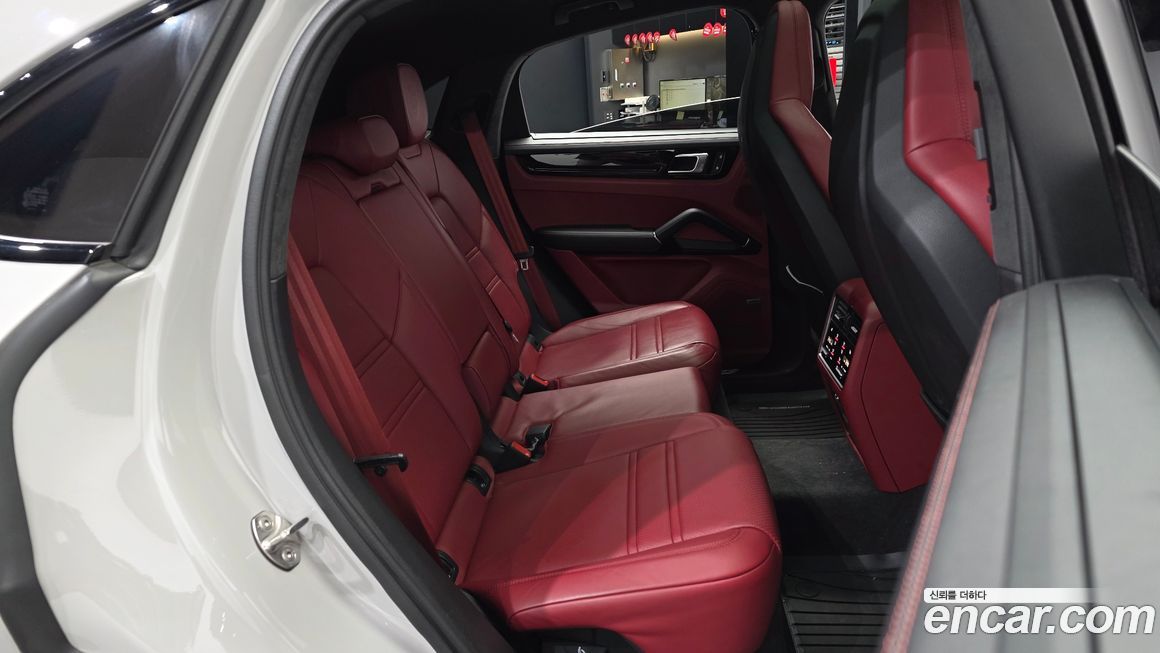 Porsche Cayenne 2023