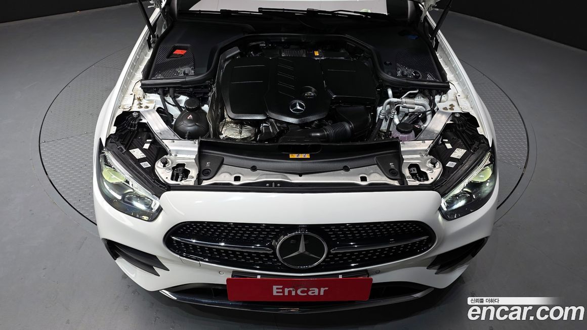 Mercedes-Benz E-Class 2023