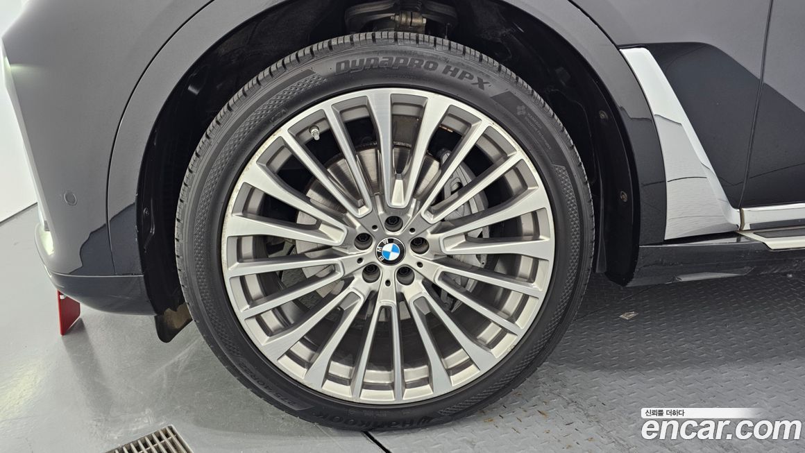 BMW X7 2022