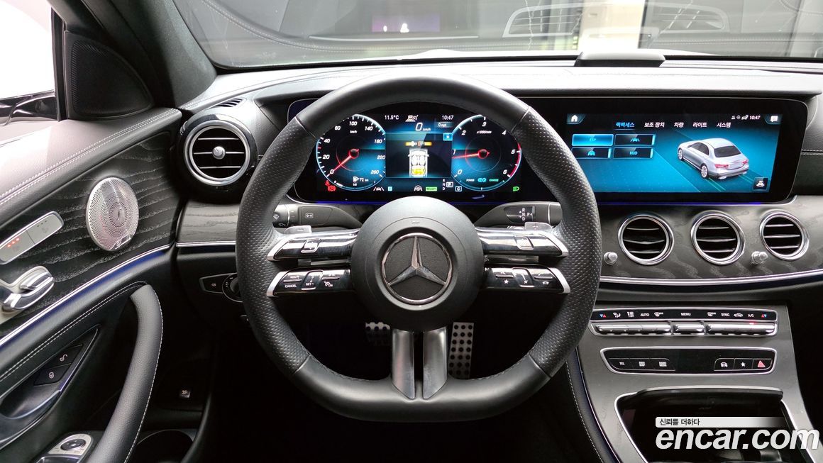 Mercedes-Benz E-Class 2023