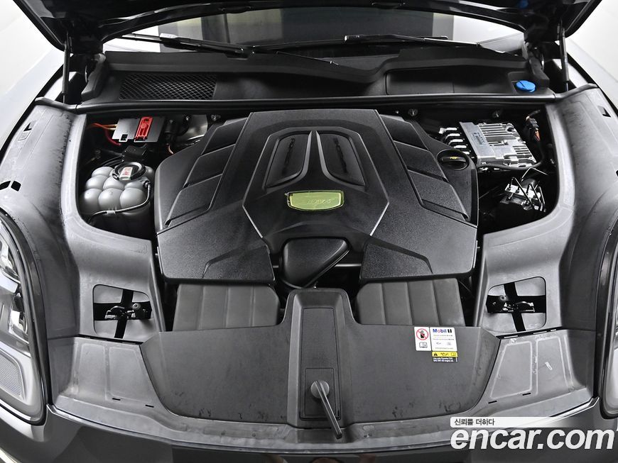 Porsche Cayenne 2023