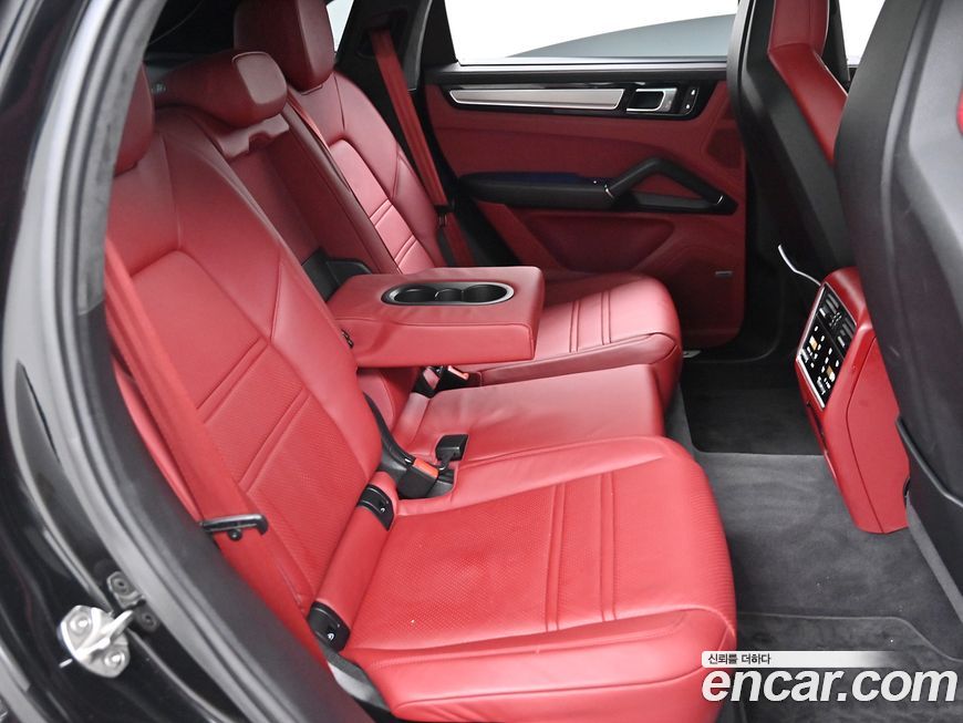 Porsche Cayenne 2023